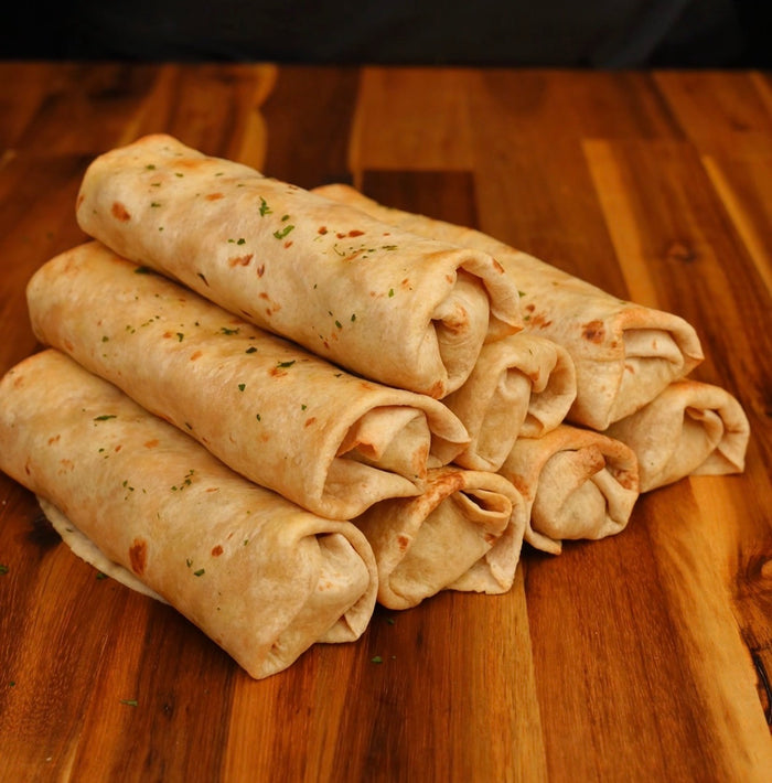 Creamy garlic chicken rolls